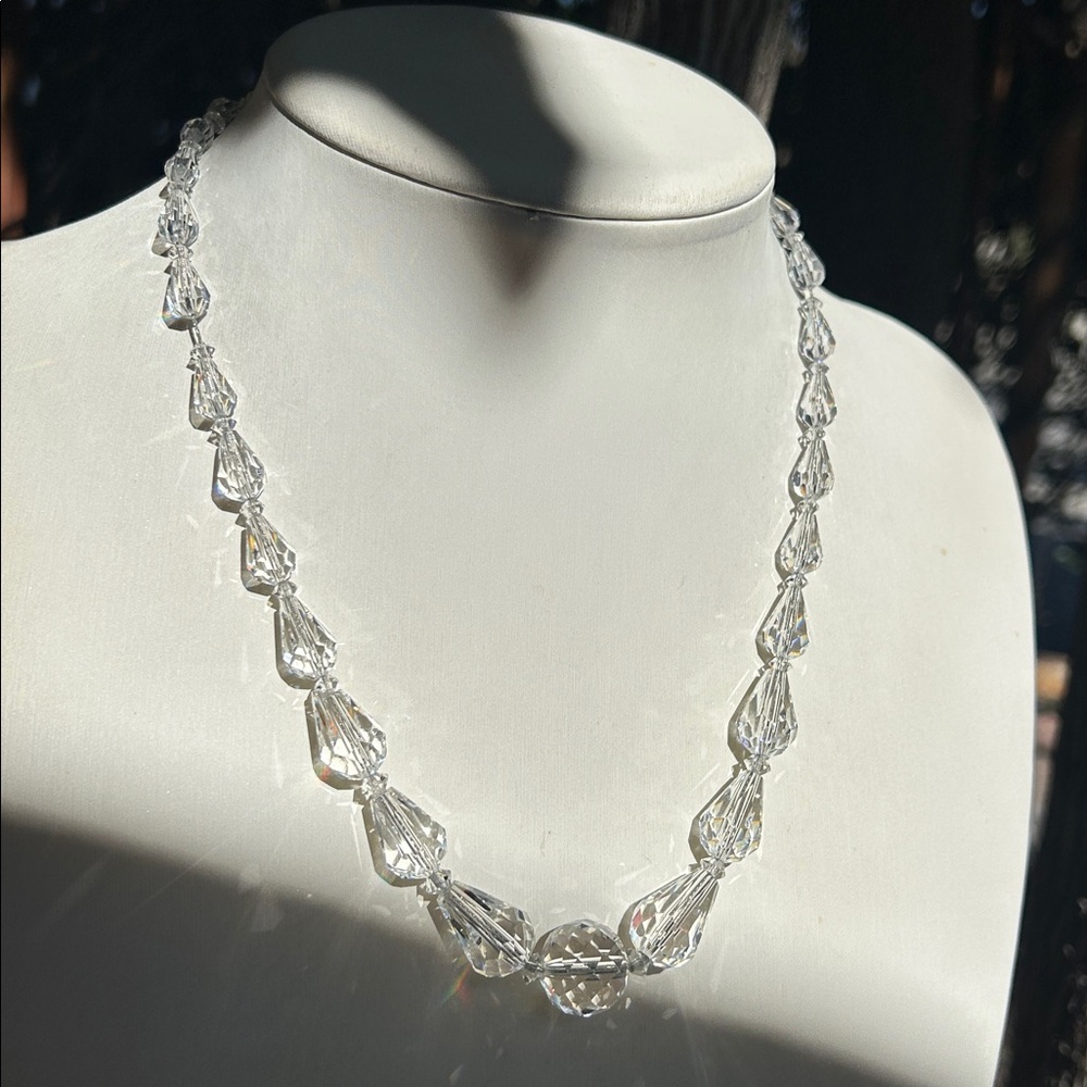 Vintage Graduated Faceted Clear Crystal Necklace